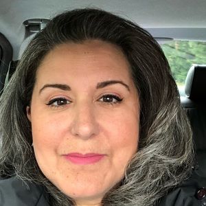 Meet your Posher, Jenn